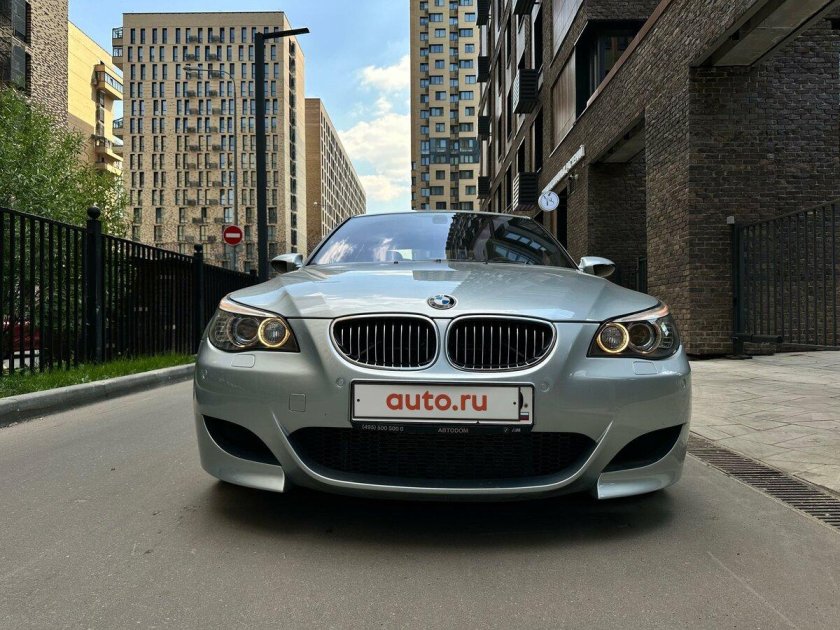 Bmw m5 e60 серебристый