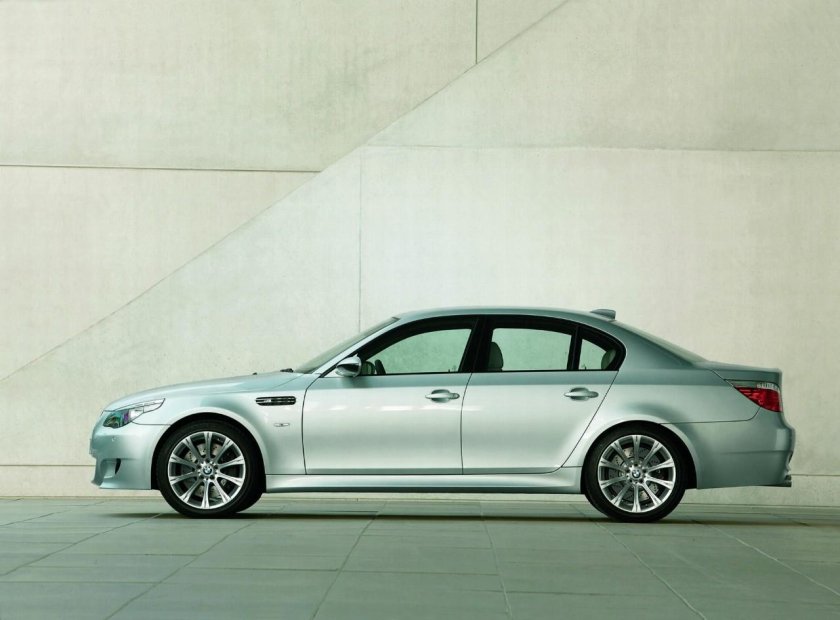 BMW m5 e60
