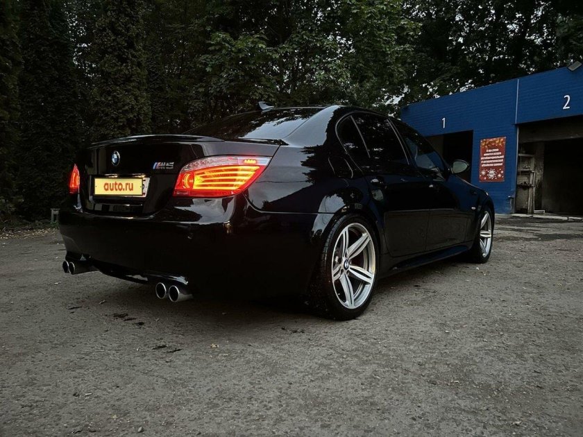 BMW m5 e60 Гордея