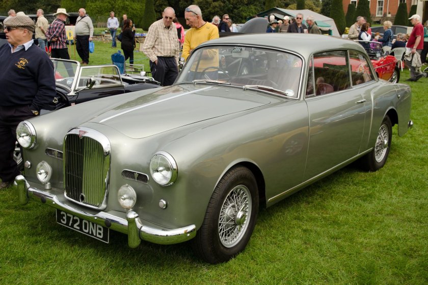 Алвис машина