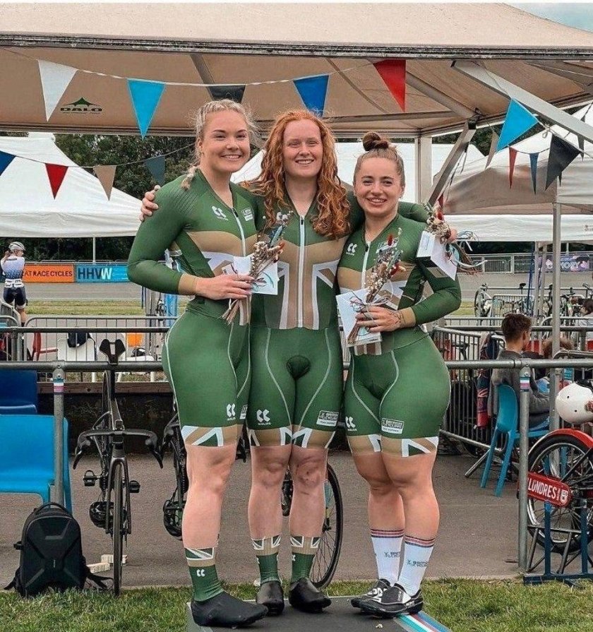 Чемпионки по велоспорту