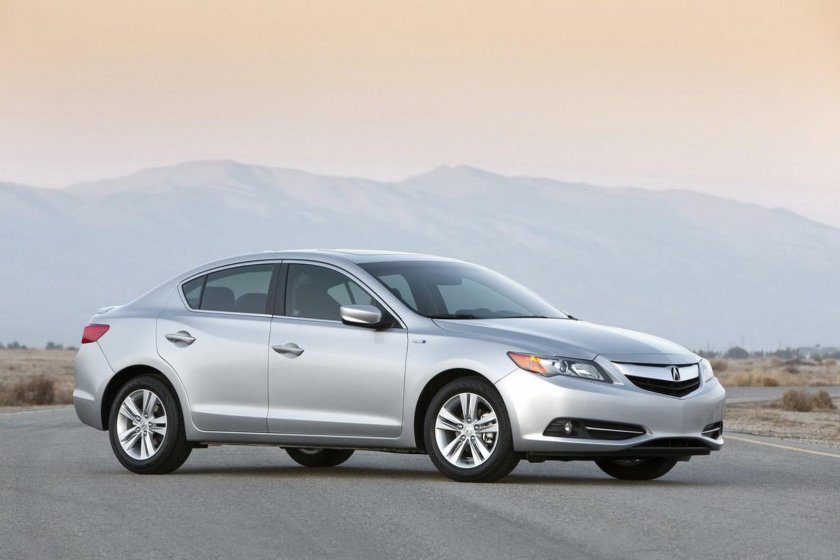 Acura ILX 2013