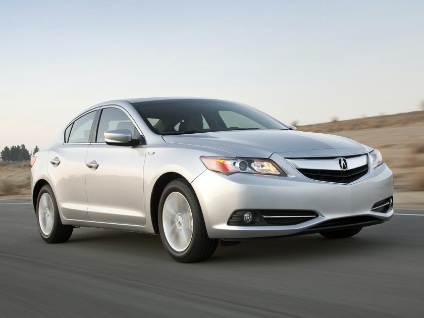 Акура ILX 2015