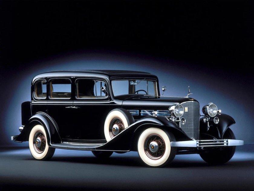 Cadillac v16 Imperial sedan 1930