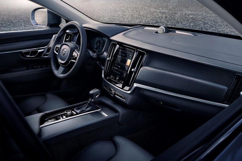 Volvo v90 Cross Country