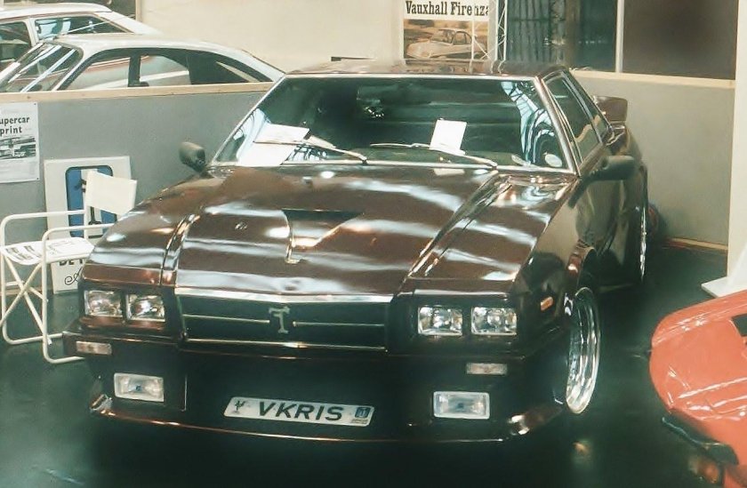 Автомобили de Tomaso Longchamp