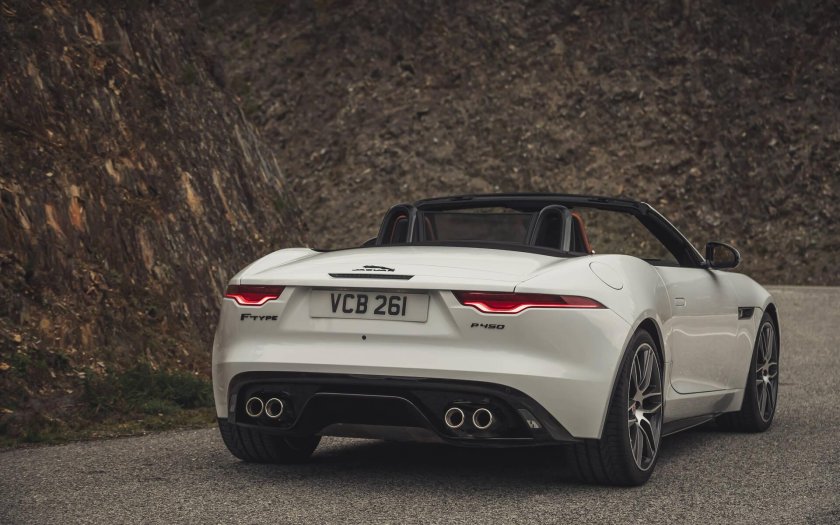 Ягуар ф тайп 2022