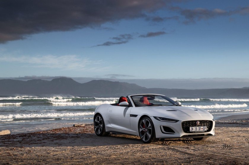 Jaguar f Type 2021