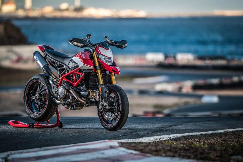 Ducati Hypermotard 950