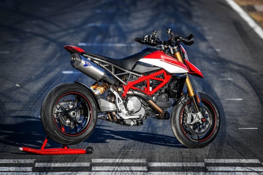 Ducati Hypermotard 950