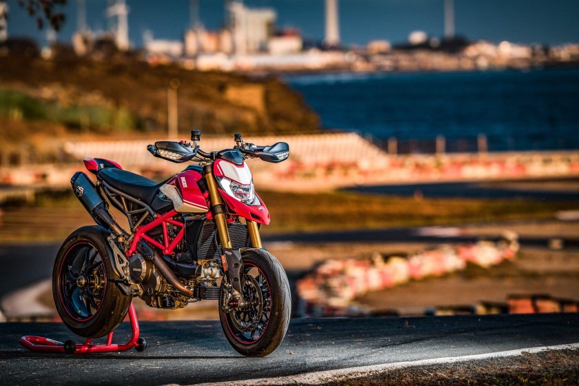 Ducati Hypermotard 950