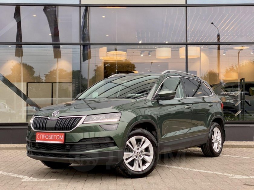 Шкода Карок зеленая