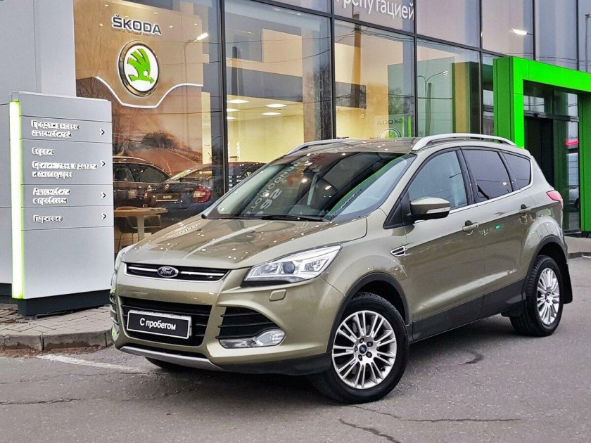 Форд Куга зеленый