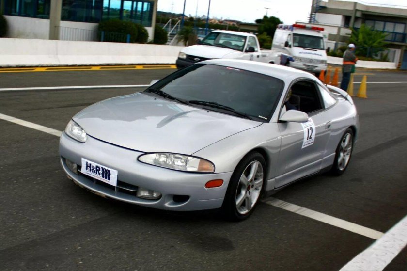 Mitsubishi Eclipse 2