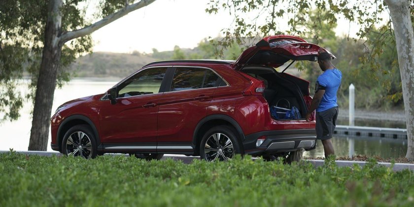 Мицубиси Эклипс кросс