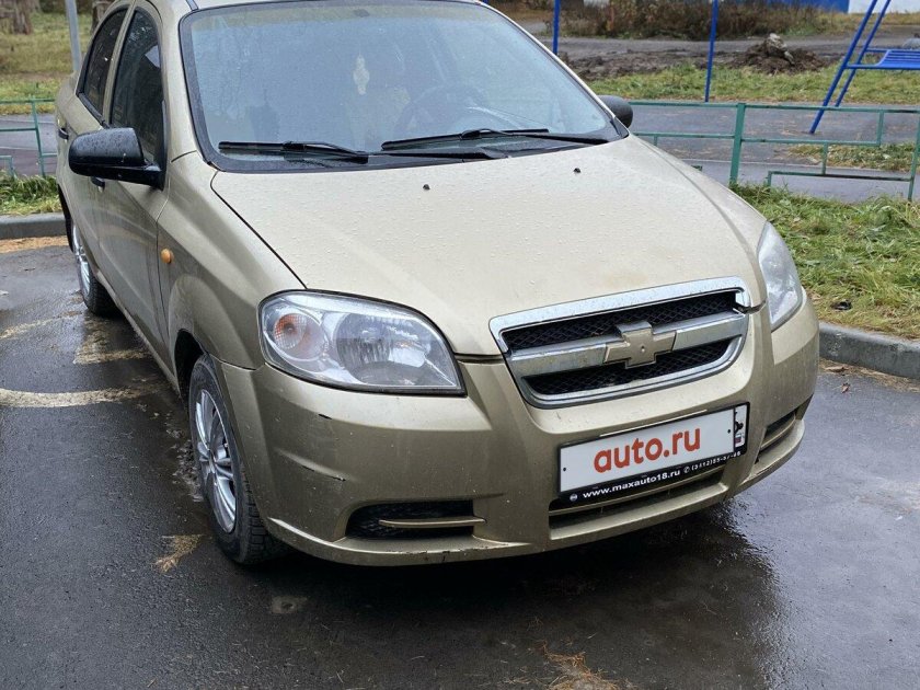 Chevrolet aveo 2010 года
