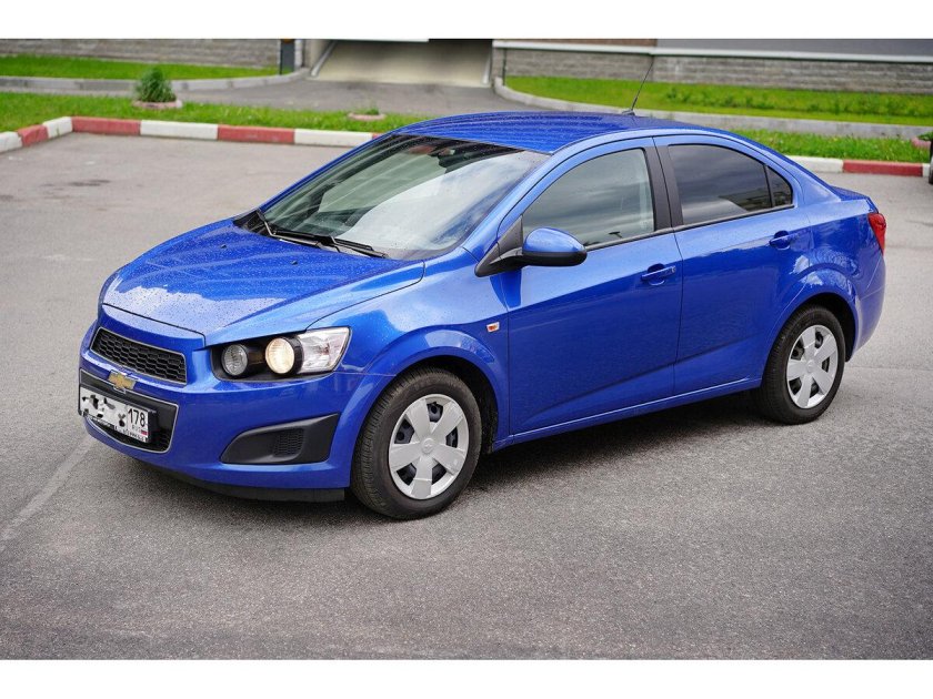 Chevrolet Aveo 2015