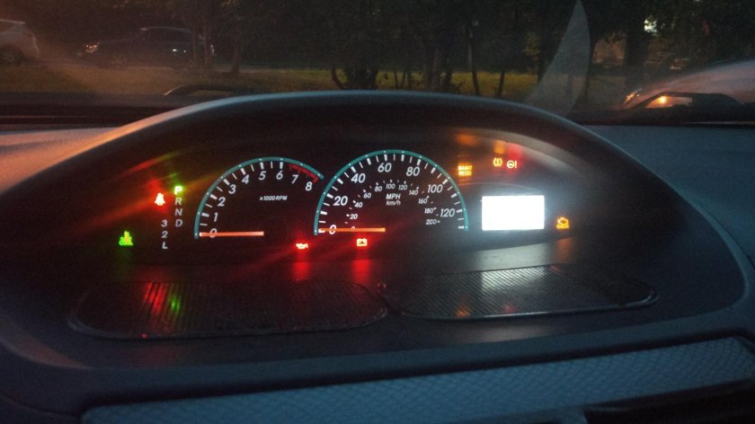 Панель приборов Тойота Бельта