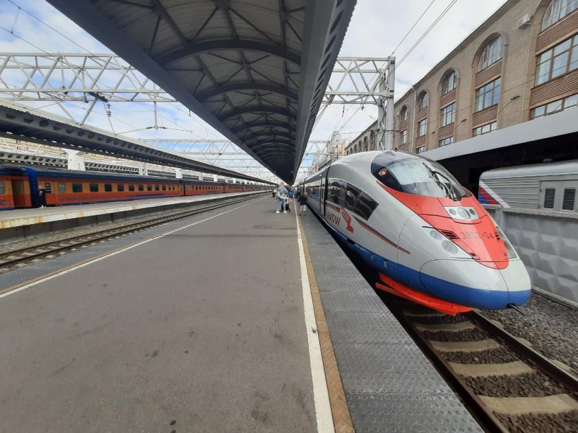 Поезд комфорт класса