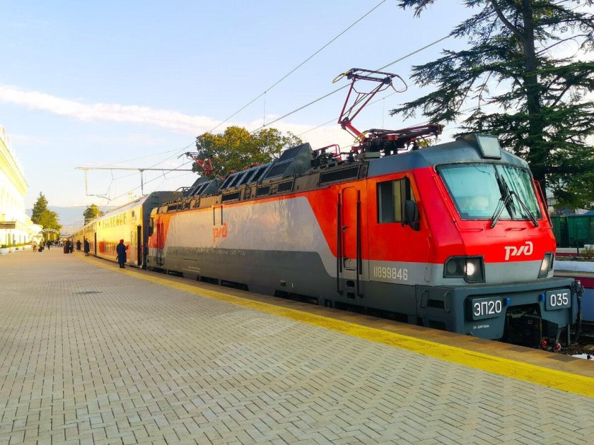 Двухэтажный поезд Москва Сочи фото