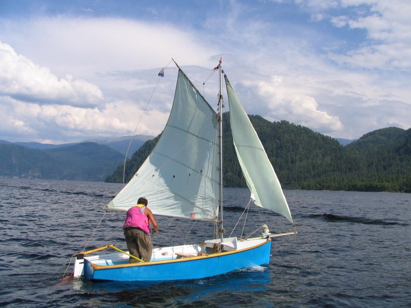 Яхта Ворьен