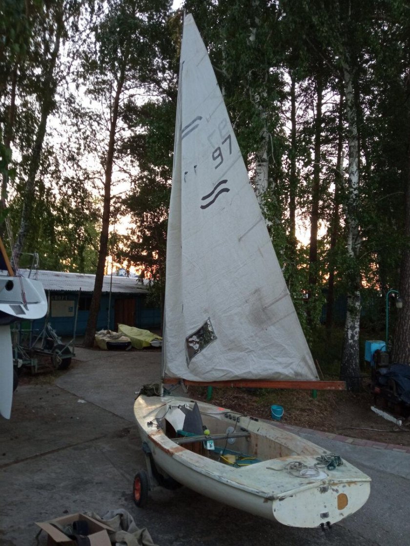 Швертбот финн