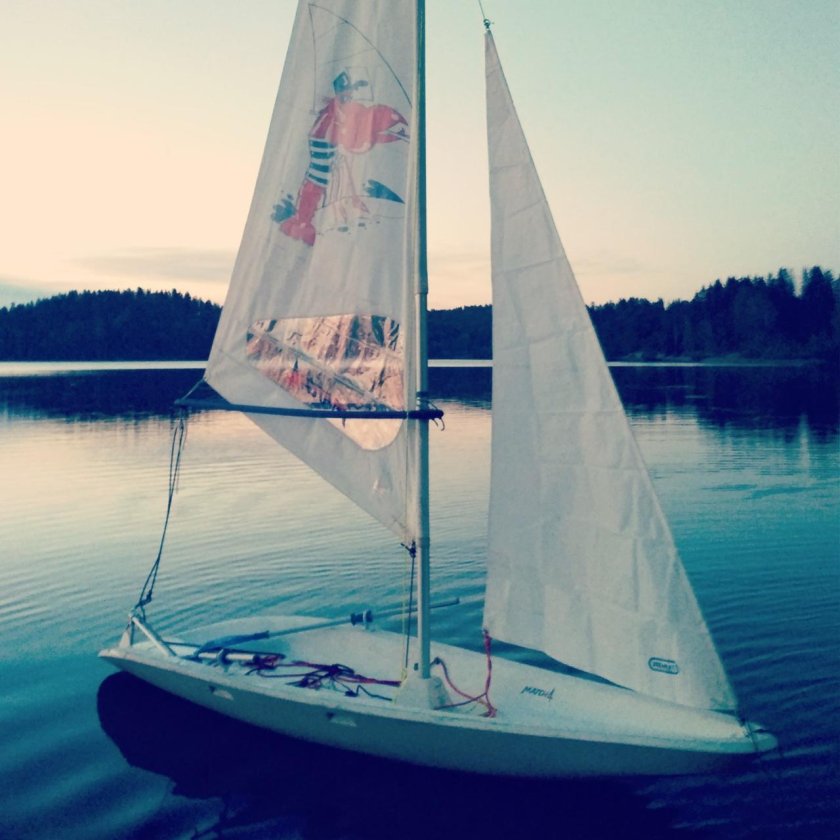 Яхта швертбот Юниор