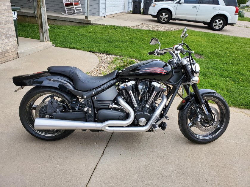 Yamaha xv 1700 road star