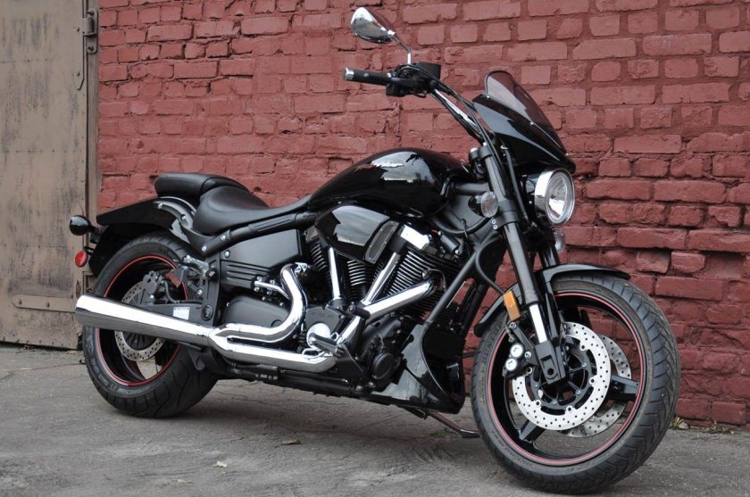 Yamaha Roadstar Warrior 1700