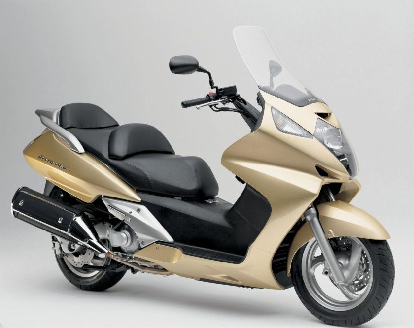 Honda Silver Wing 600
