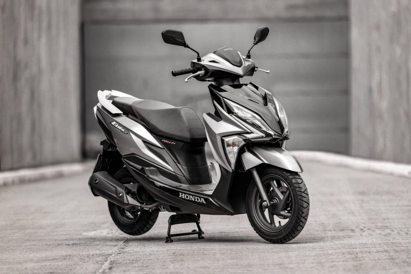 Скутер Honda Elite