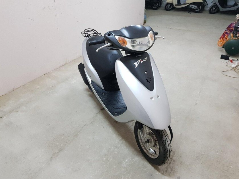 Скутер honda dio