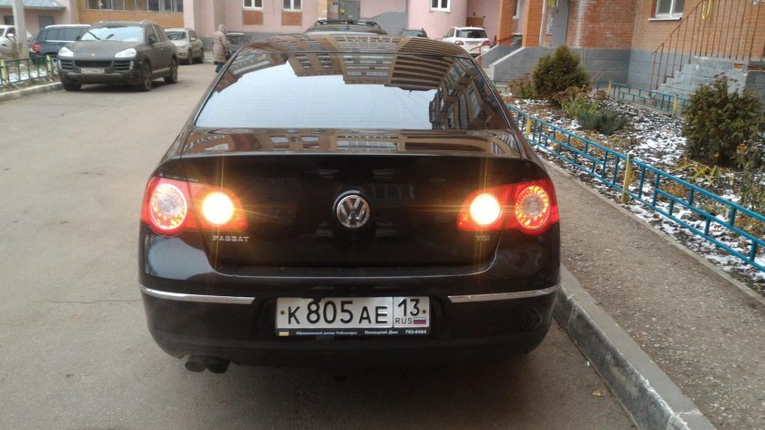 Фольксваген Пассат b6 2008 лампа заднего хода