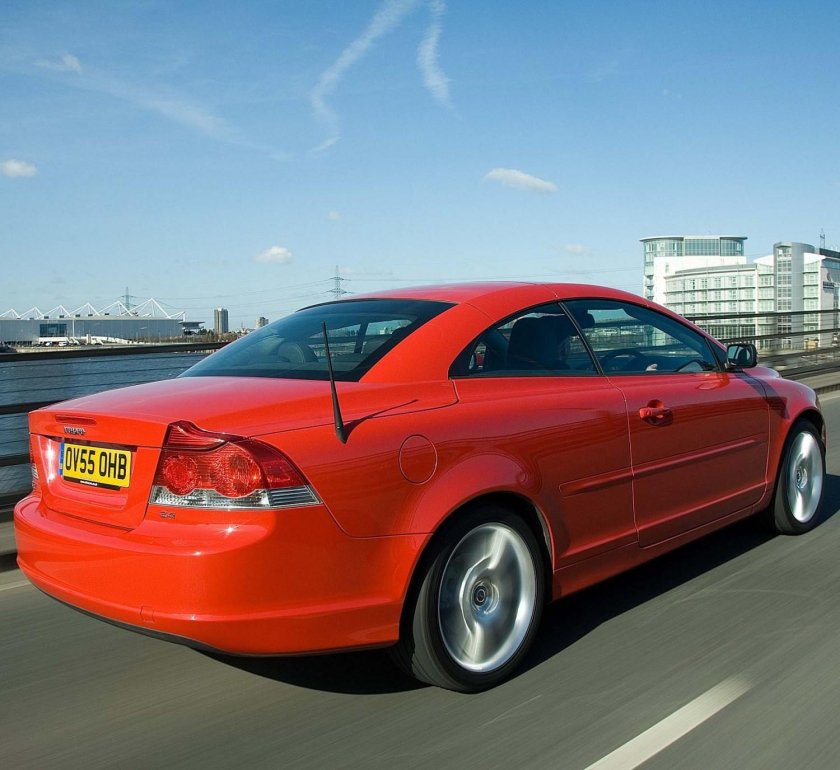 Volvo c70 Coupe Red