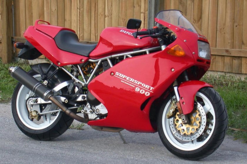 Ducati 900ss