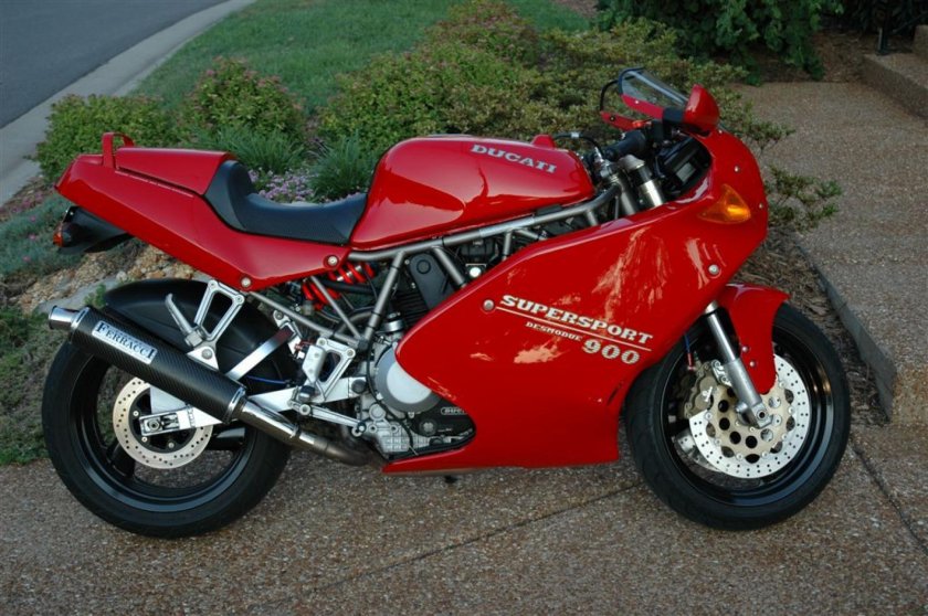 Ducati 900ss