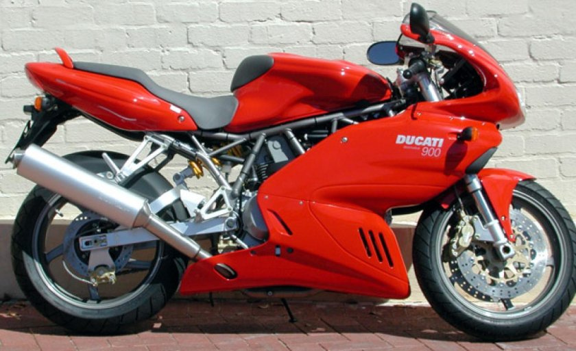 Ducati Supersport 900