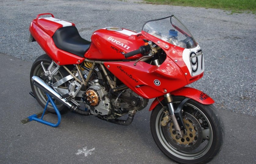 Ducati 900ss