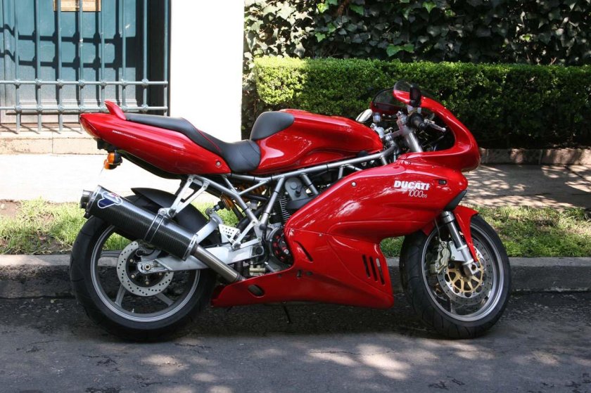 Ducati Supersport 1000