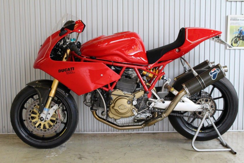 Ducati 1000ss
