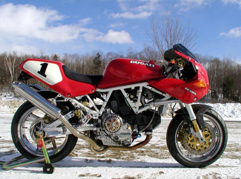 Ducati 900ss