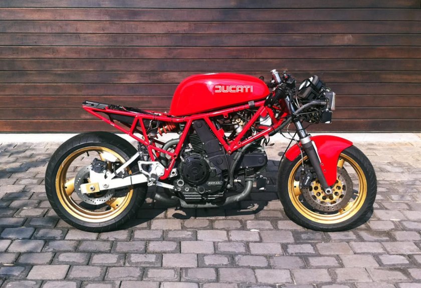 Ducati 900ss