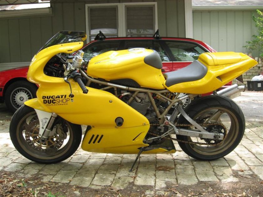 Ducati Supersport 900