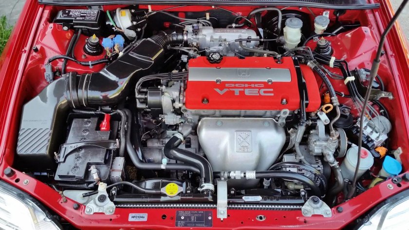 Мотор Хонда h22a