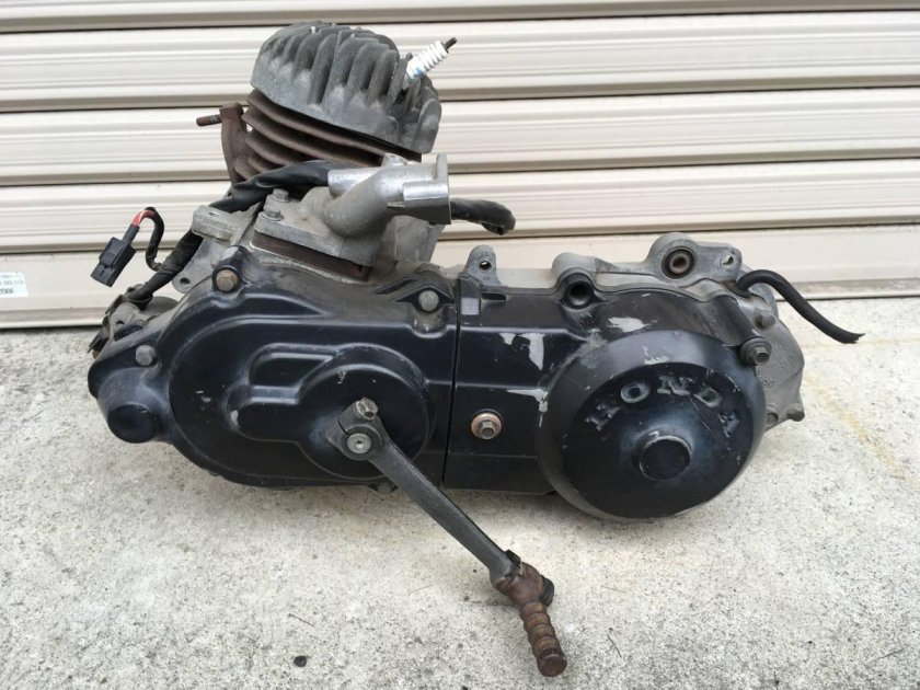 Honda Dio af 18 двигатель