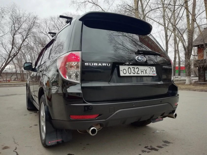 Subaru Forester 2008 сзади