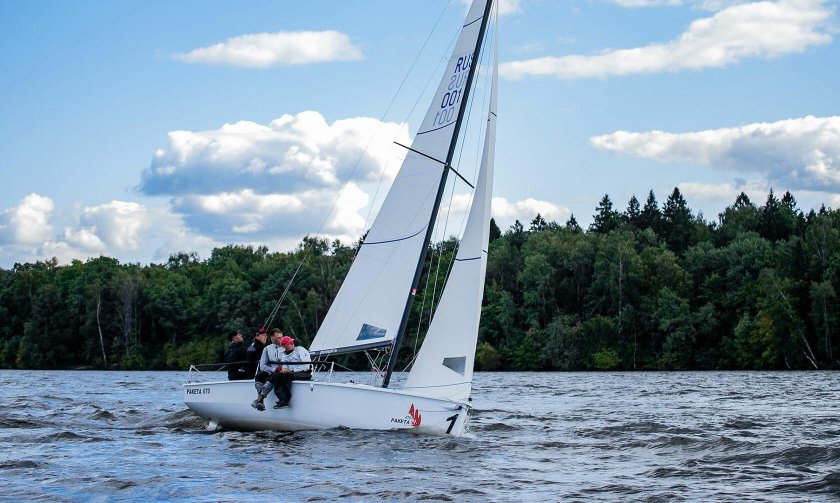 Яхта ракета 670