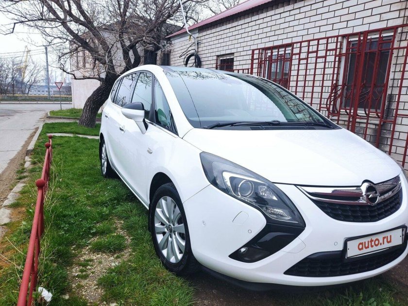 Opel zafira c