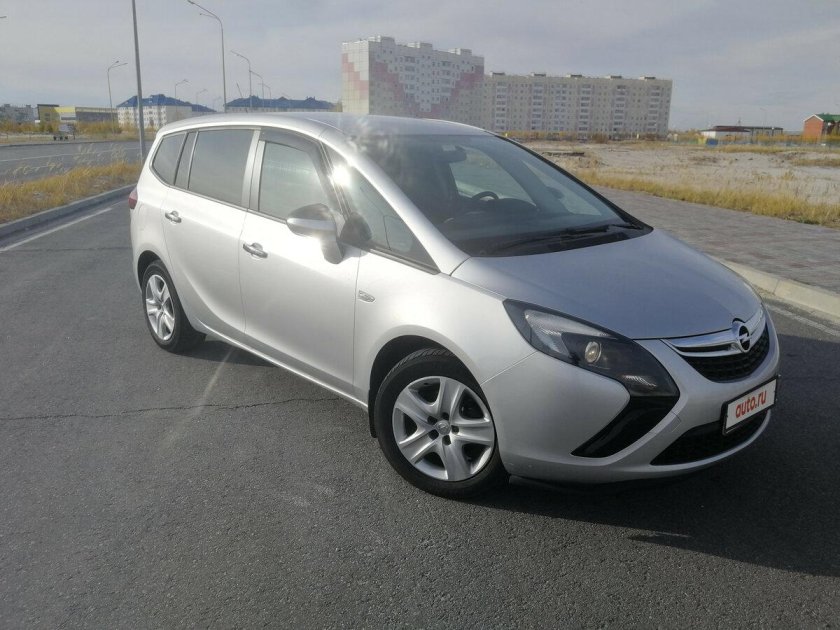 Опель Зафира 13 года
