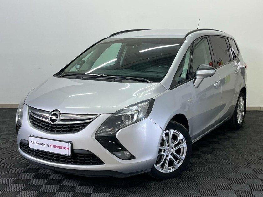 Opel zafira 2012